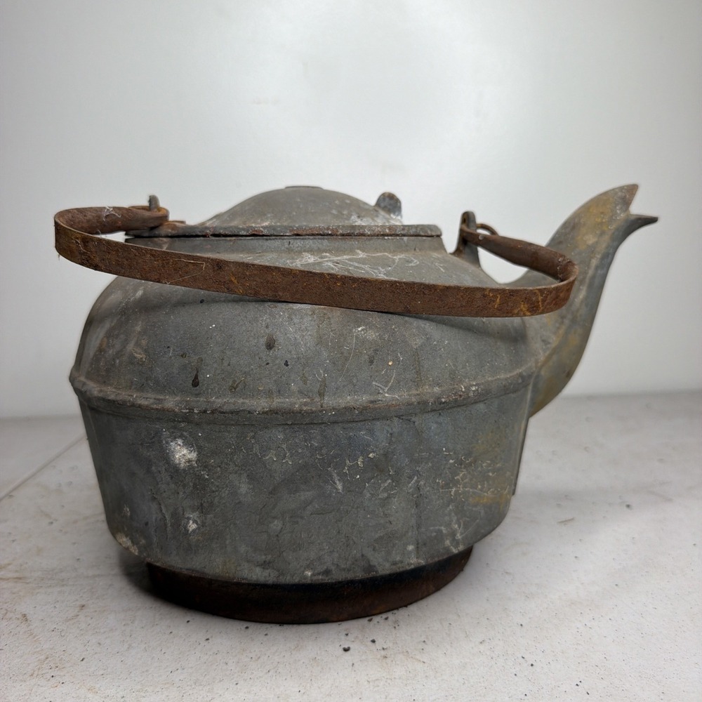 Antique Cast Iron Campfire Tea Kettle No. 8 w/ Lid & Metal Handle 8" Tall